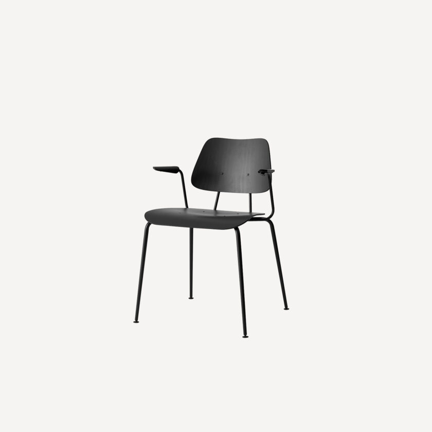 11.2 Armchair four-legged