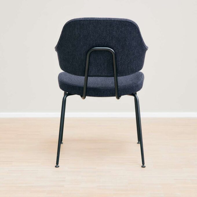 70.2 Executive 4-legged Chair